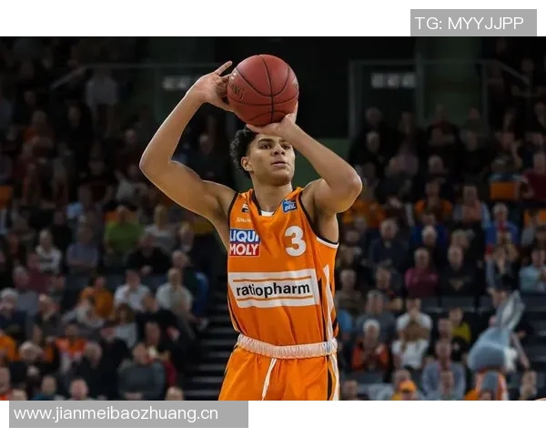 骑士宣布裁掉20年7号秀基利安海斯引发球迷热议 骑士宣布裁掉20年7号秀基利安海斯引发球迷热议