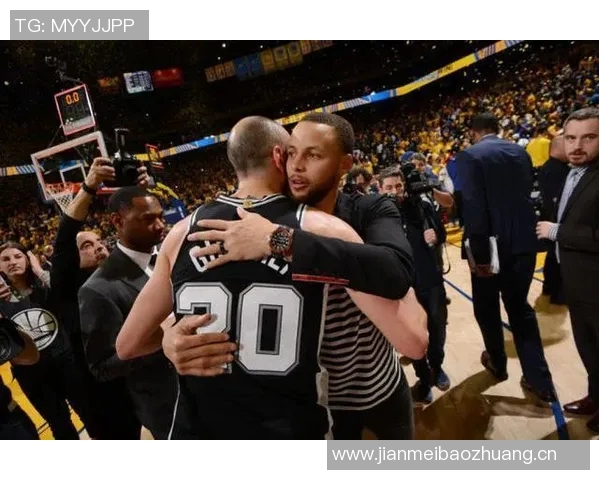 阿夫迪亚与利拉德在更衣室学习中文共同挑战语言的乐趣与魅力 阿夫迪亚与利拉德在更衣室学习中文共同挑战语言的乐趣与魅力