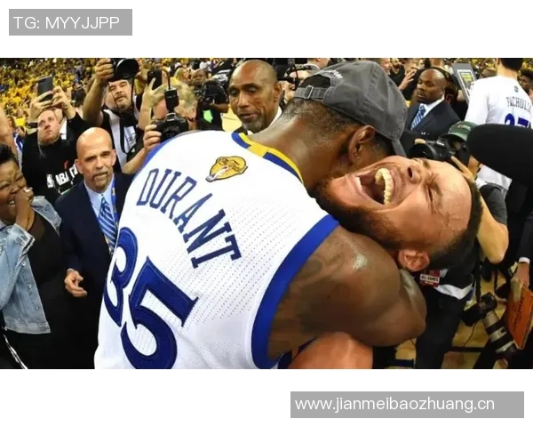 KD坦言与库里共舞的乐趣并考虑重返勇士但不满老板背后操控 KD坦言与库里共舞的乐趣并考虑重返勇士但不满老板背后操控