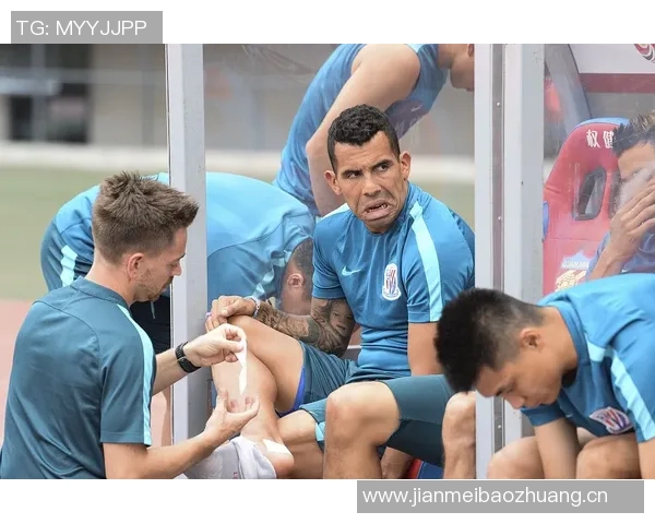 巴萨训练动态霍安加西亚复出在即孔德归队参与训练