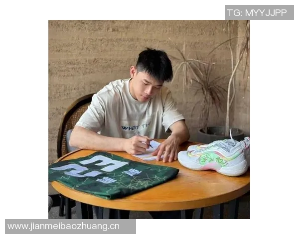 林葳表现出色但需提升耐心俄勒冈大学主帅对其转移球赞赏有加