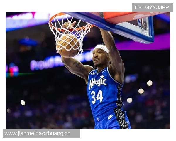 火箭客战鹈鹕登机照曝光KD羽绒服气质出众电风扇随队征战