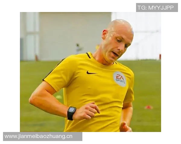 从狱警到全职裁判安东尼泰勒谈两份工作的相似之处与挑战