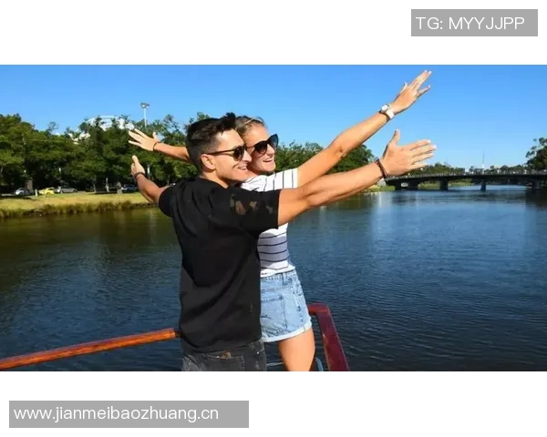 范巴斯滕：社交媒体负面评论对球员的影响与应对之道