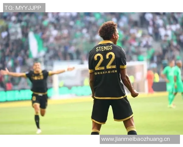 巴黎圣日耳曼14轮未能领跑积分榜历史重演或再遭夺冠梦碎