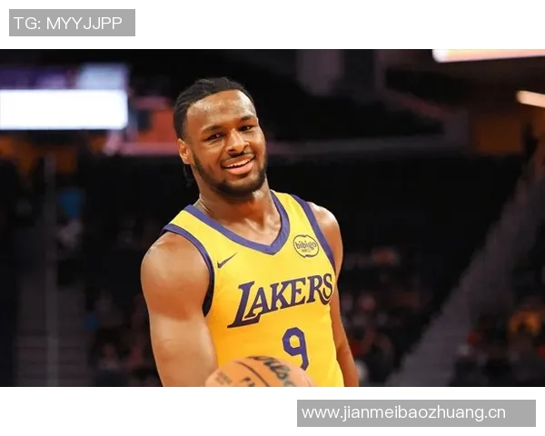 布朗尼G联盟首秀表现出色贡献15分4板8助蒂耶罗同样精彩砍下19分4板