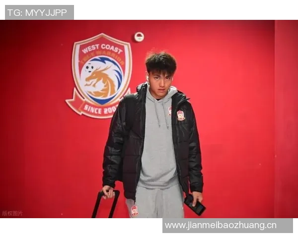 李昊有望在国足中崭露头角二门位置稳固一两年后或成一门主力